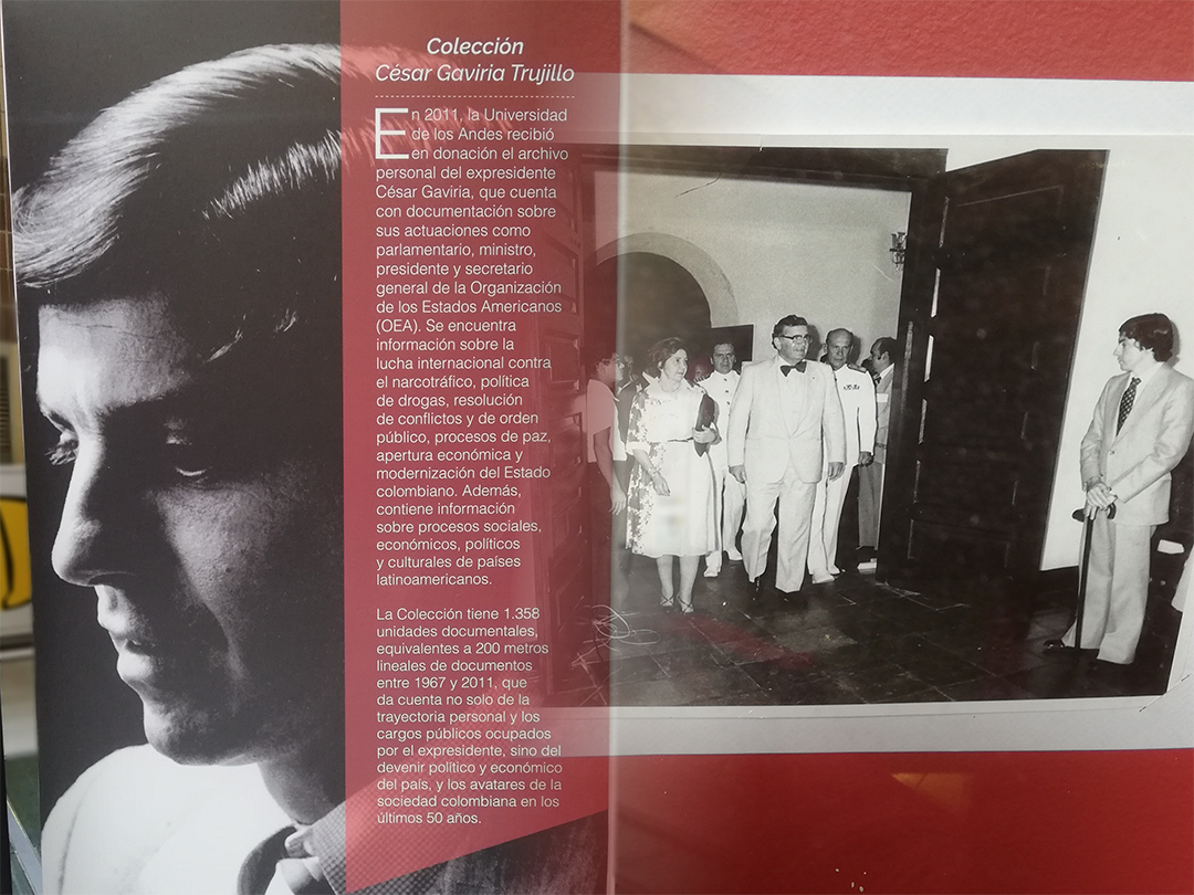 Foto de exposición y coleccion César Gaviria
